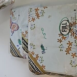 1975 3 piece set, vintage Tastemaker full and flat sh, 2 pillowcases